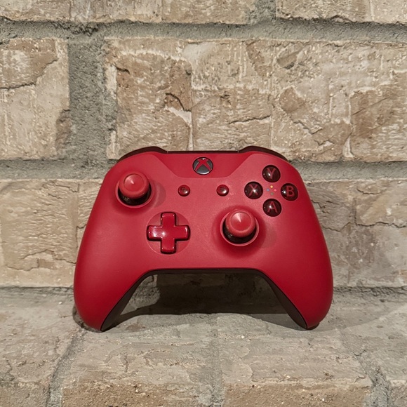 Wireless Xbox One Controller - Red - Picture 1 of 4